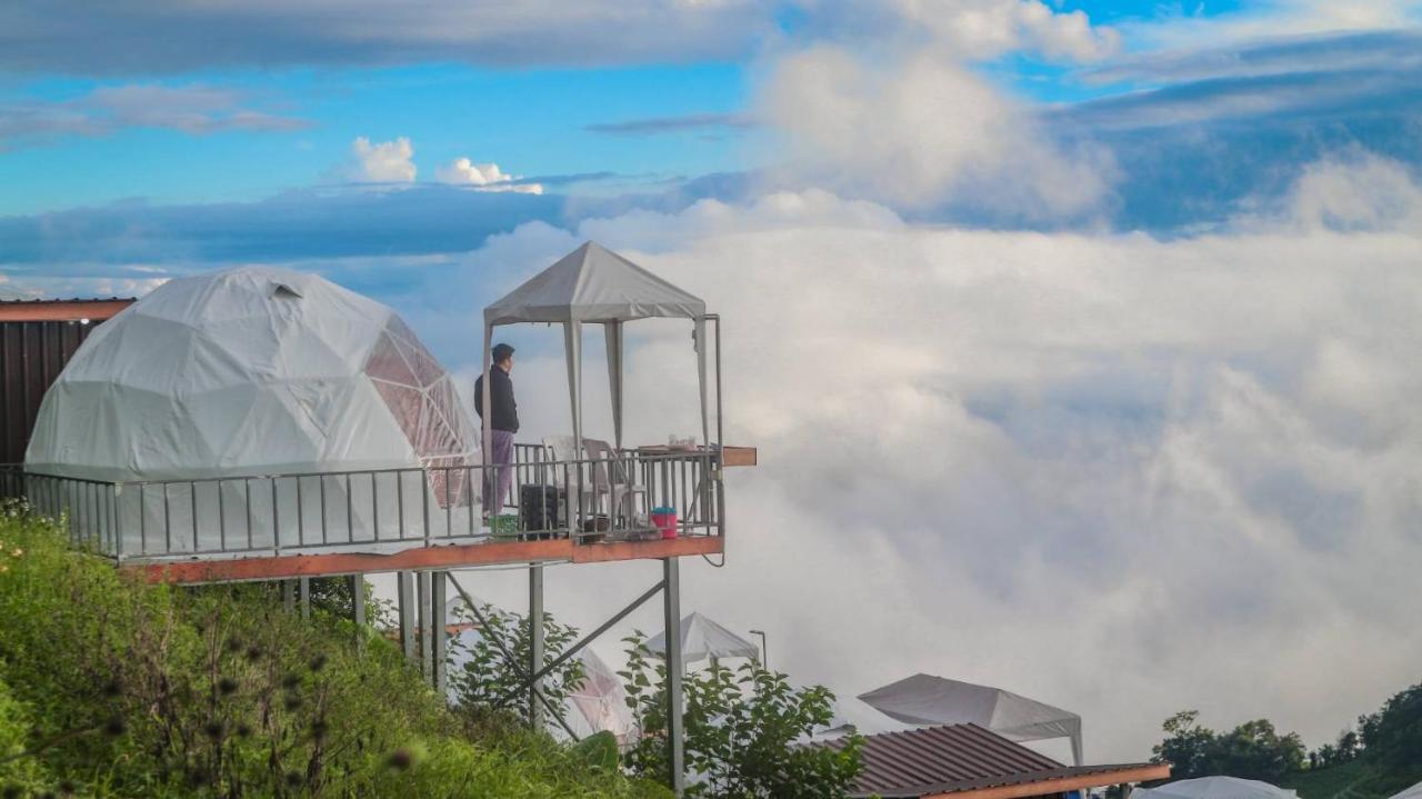 Hotel ภูเบิกฟ้า แคมป์ปิ้ง Mon Jam Exterior foto